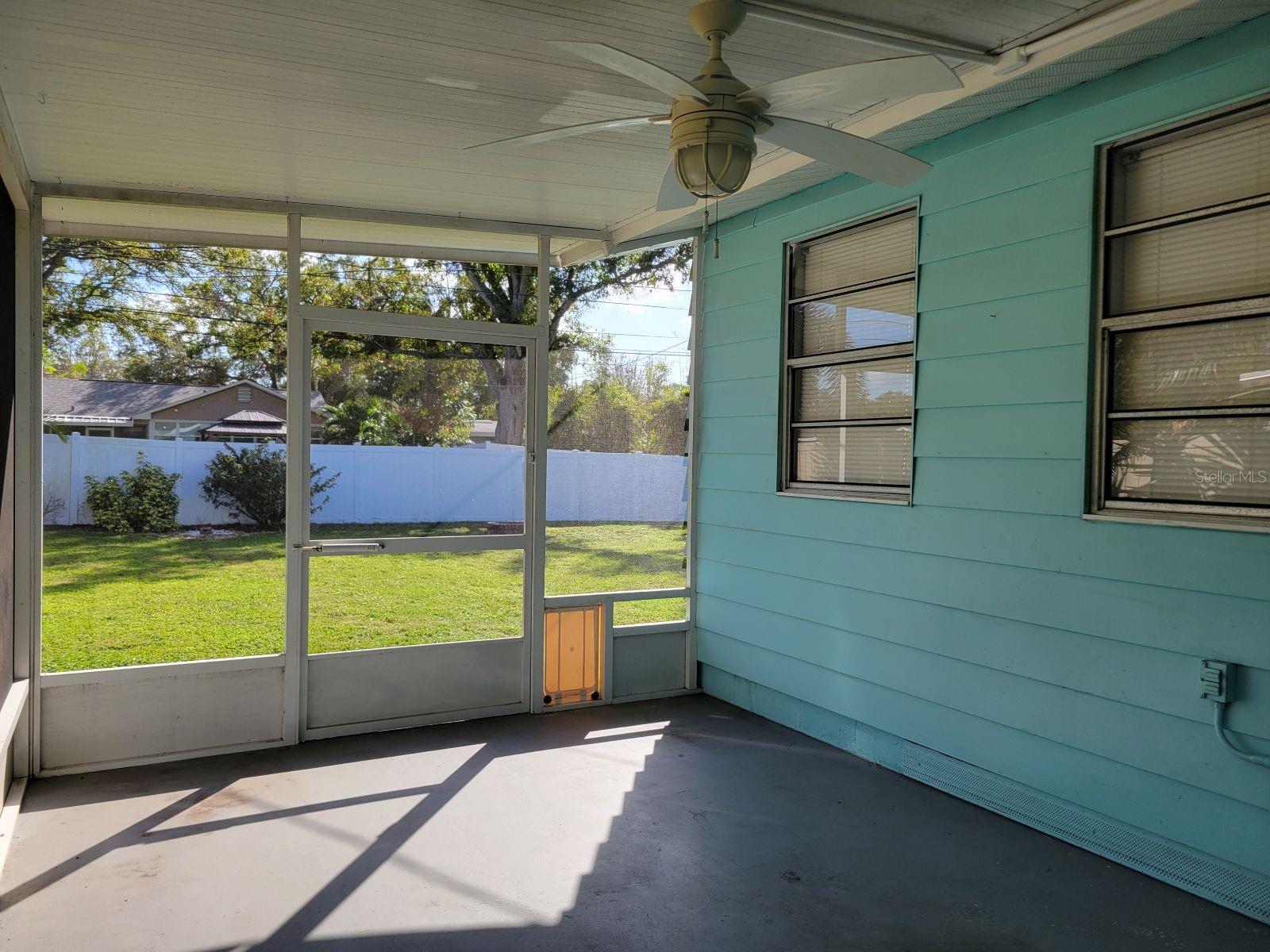 LARGO CENTRAL - Residential Lease