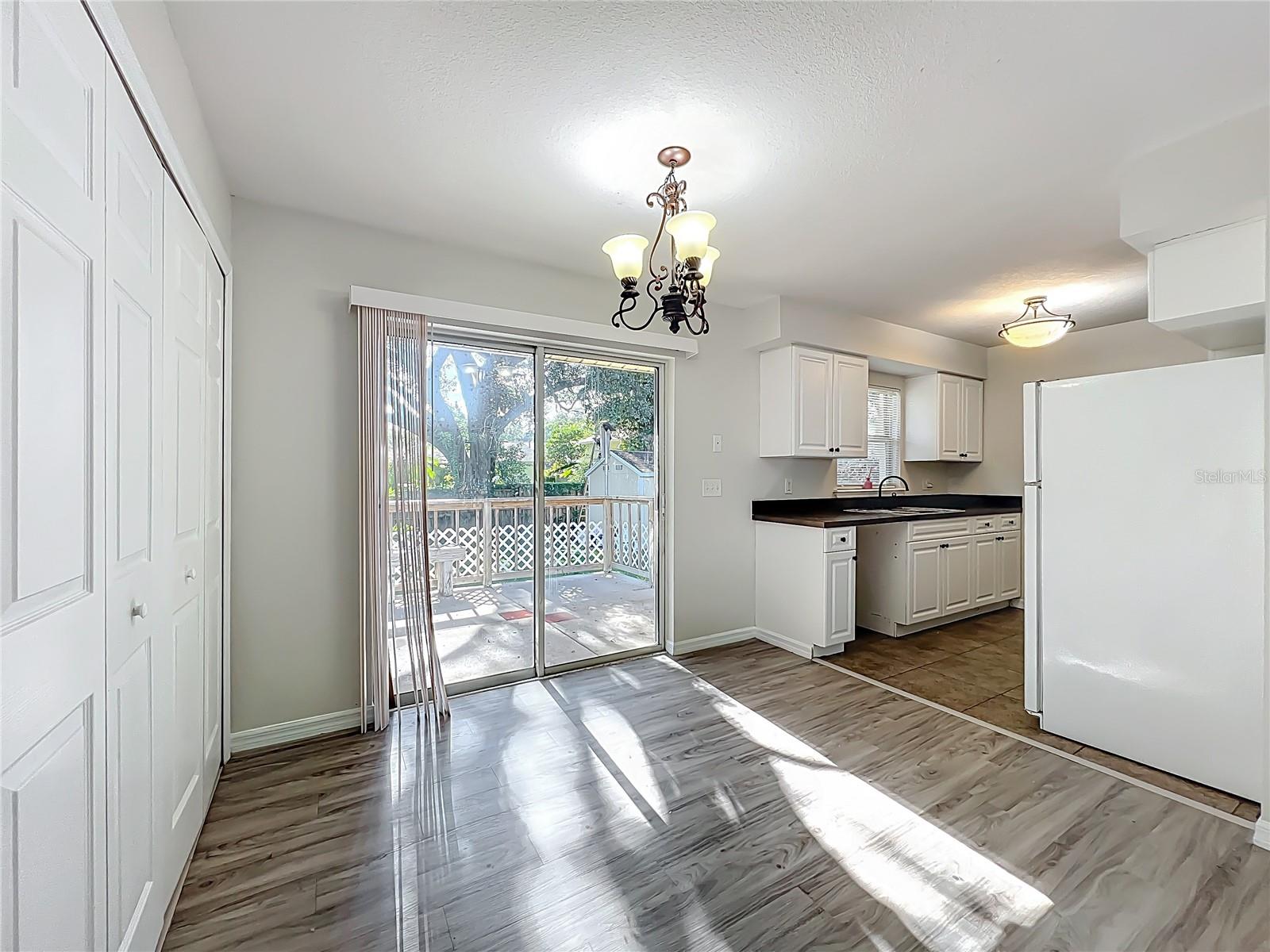 JESSICA MANOR - Residential