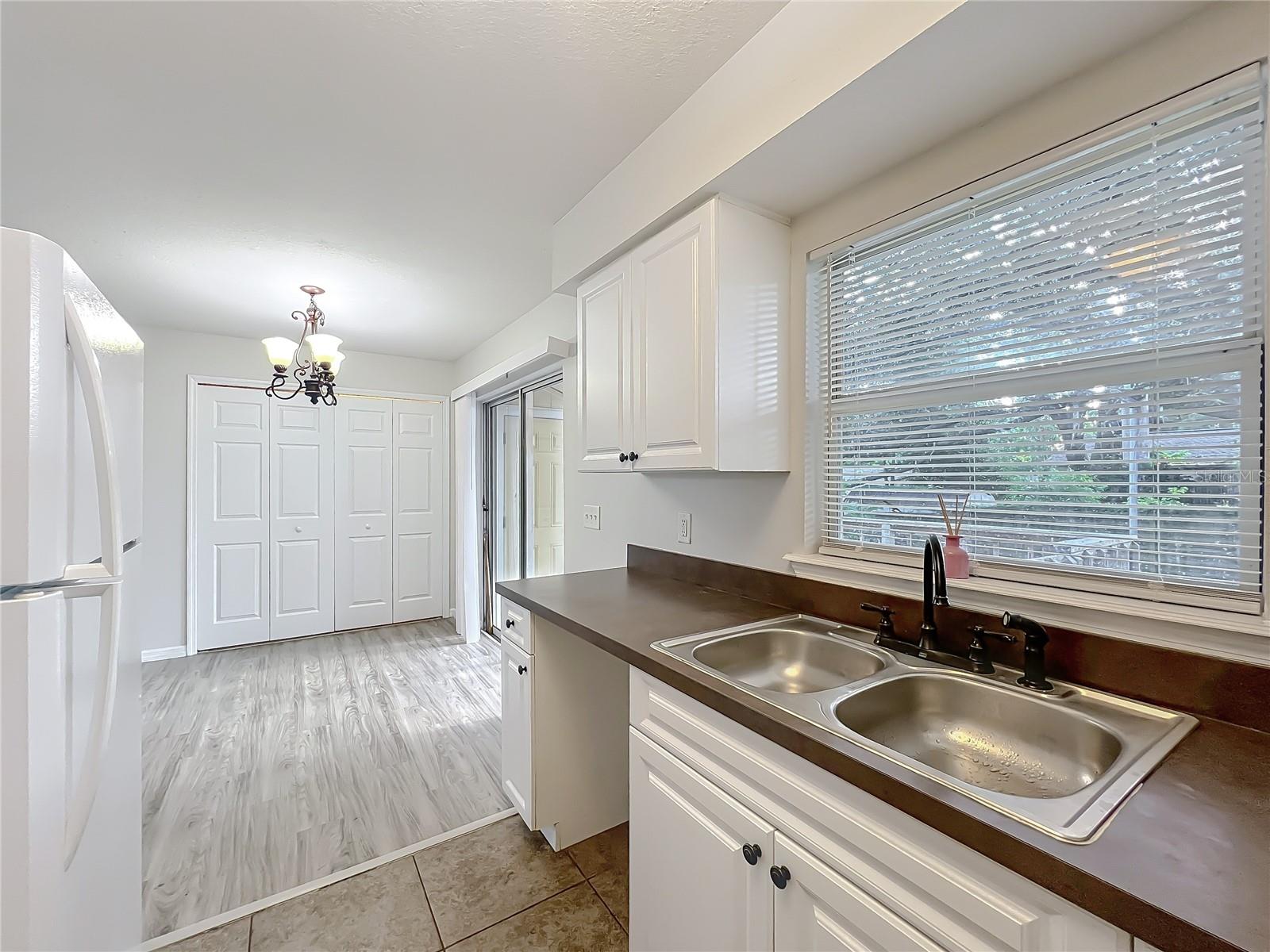 JESSICA MANOR - Residential