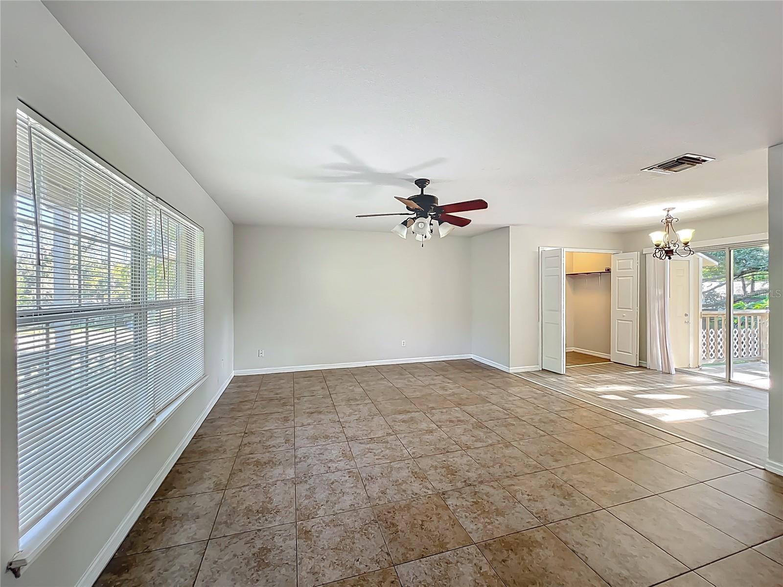 JESSICA MANOR - Residential