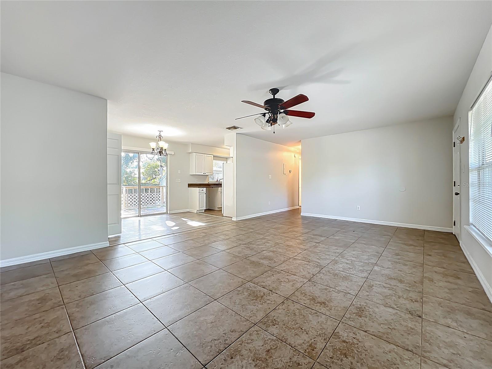 JESSICA MANOR - Residential