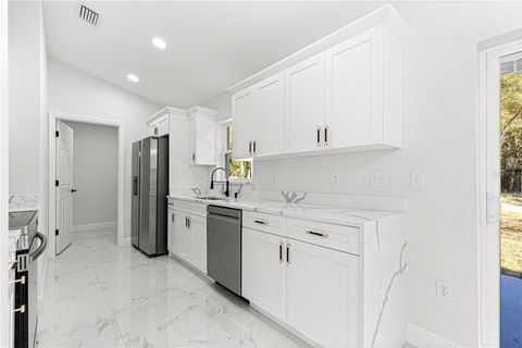 Tiny photo for 10325 SE 125th Lane, Belleview, FL 34420 (MLS # OM724272)