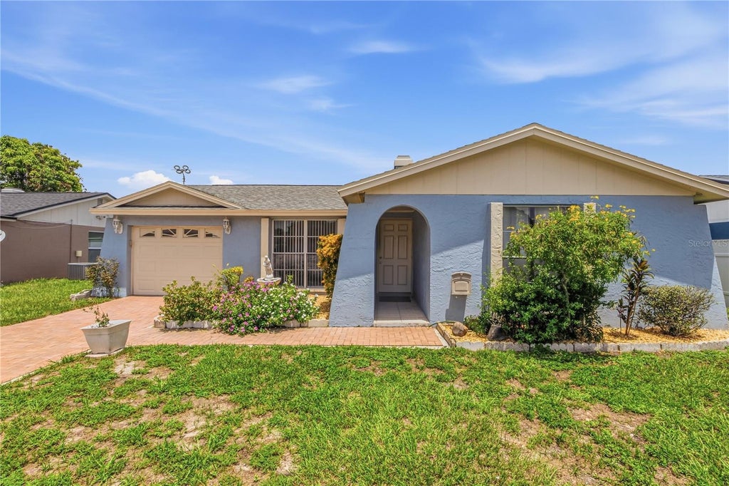 Photo of 9704 Shalimar Court, Tampa, FL 33615 (MLS # TB8530352)