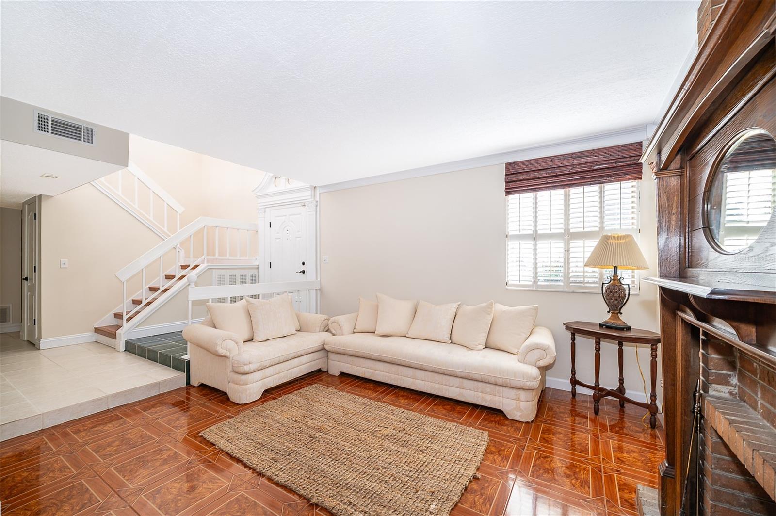 821 SHEOAH CIRCLE