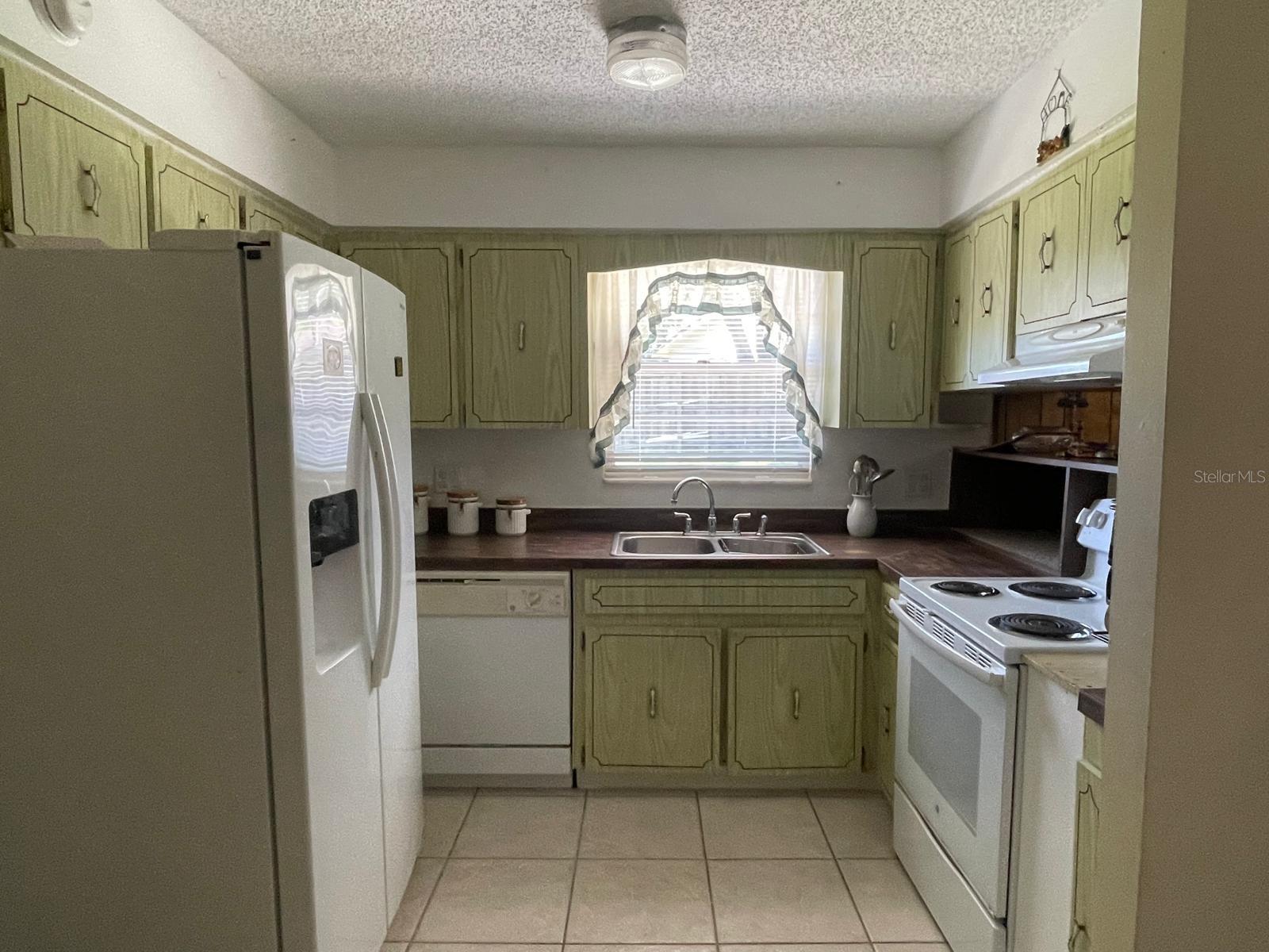 COUNTRY CREEK - Residential