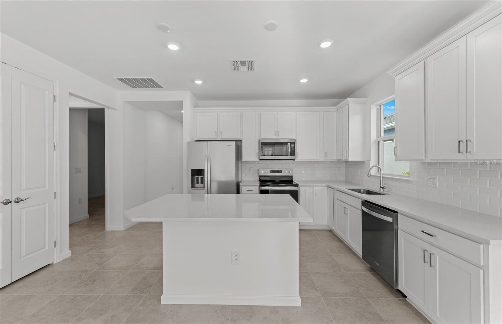 LEGACY GROVES PHASE 1 - Residential
