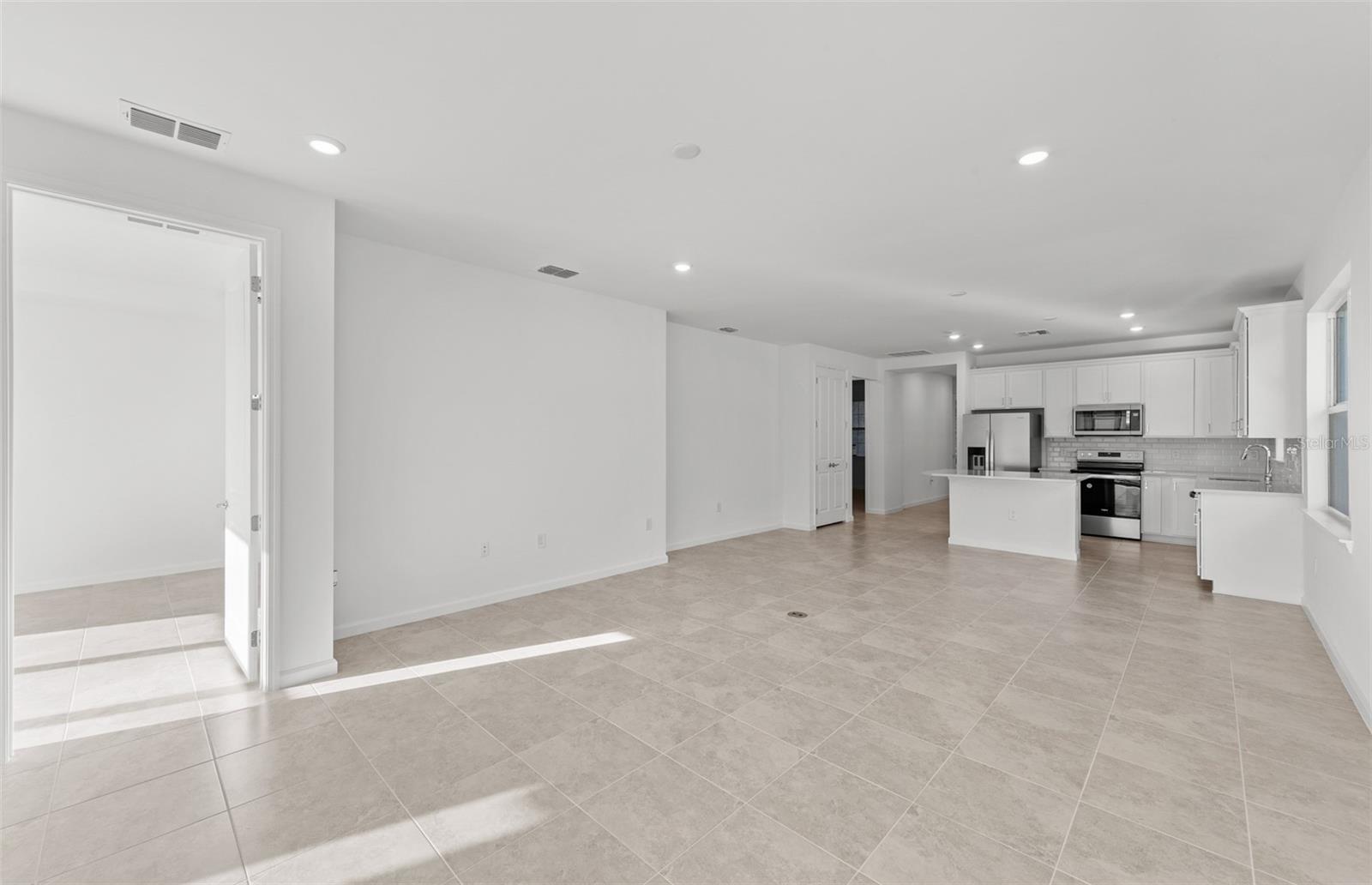 LEGACY GROVES PHASE 1 - Residential