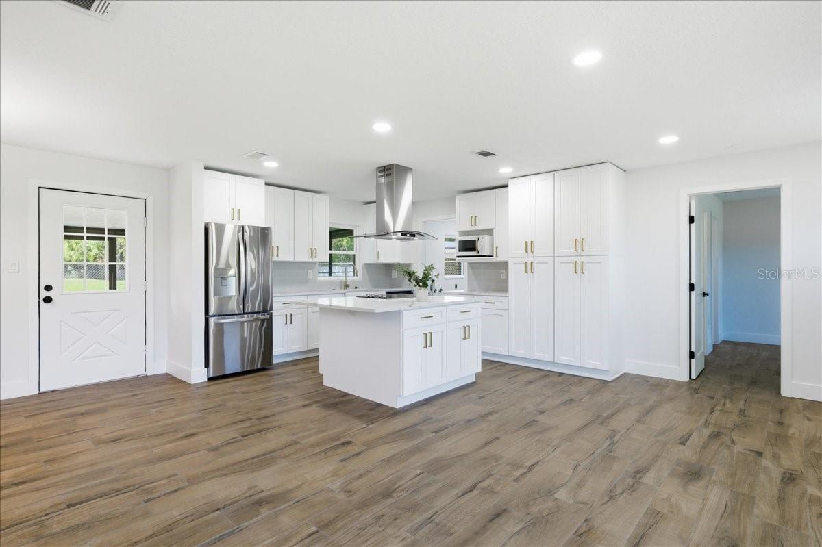 UNPLATTED - Residential