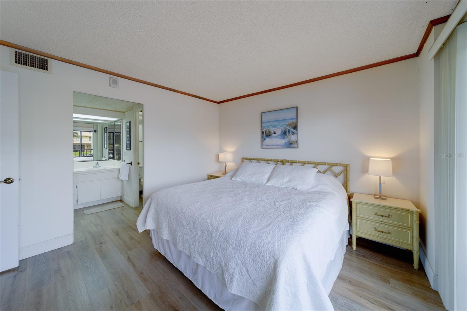 51 ISLAND WAY CONDO - Residential