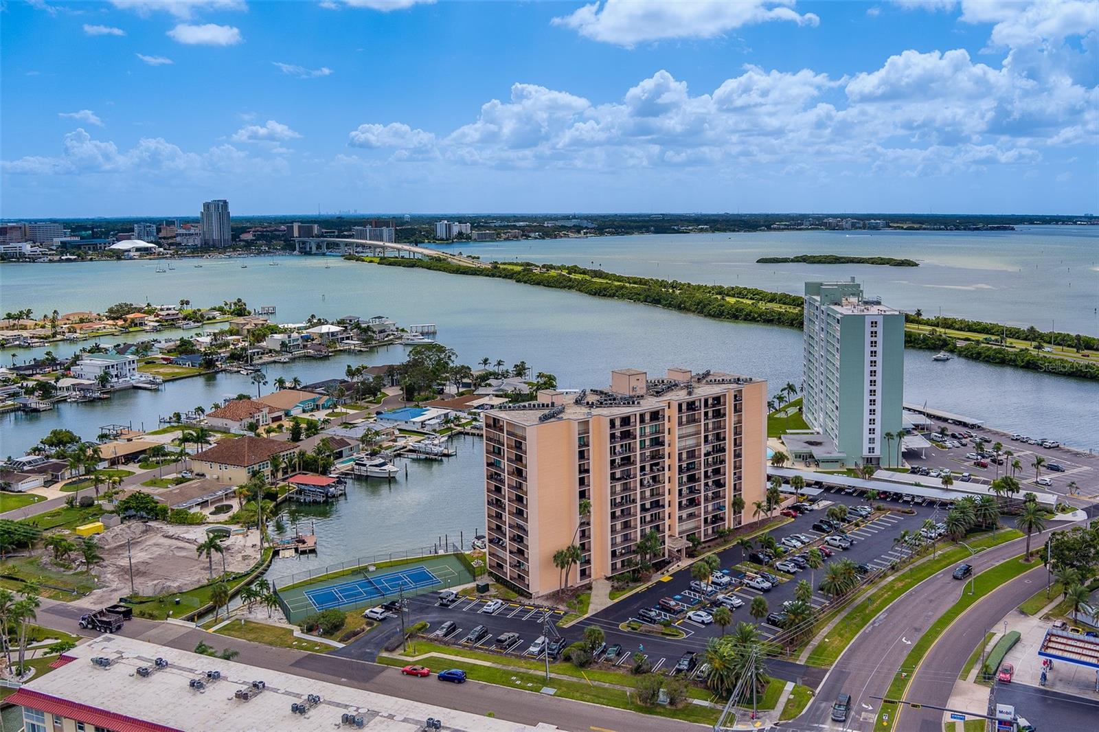 51 ISLAND WAY CONDO - Residential