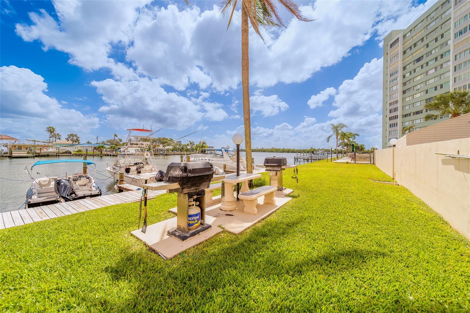 51 ISLAND WAY CONDO - Residential