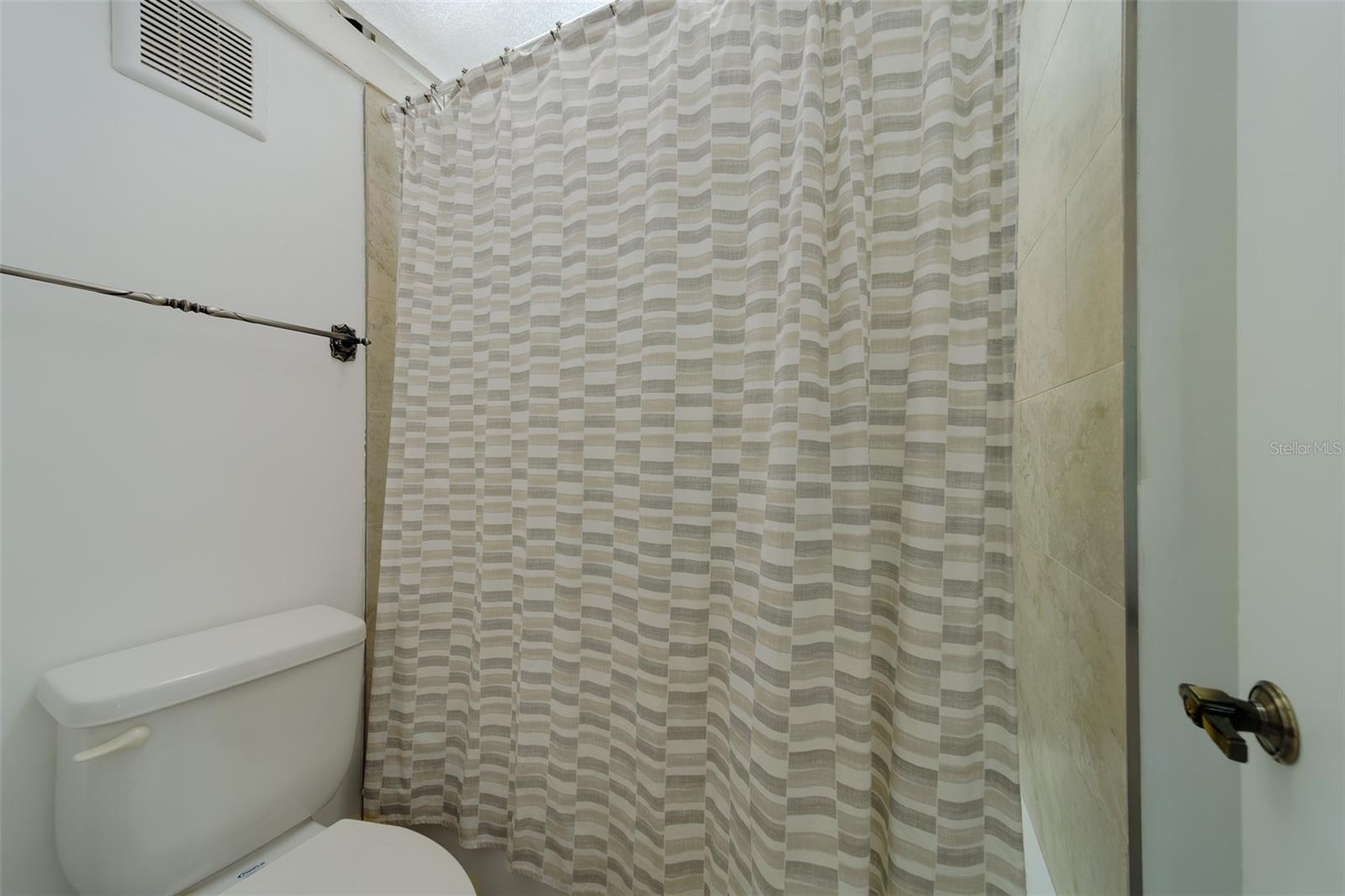 51 ISLAND WAY CONDO - Residential