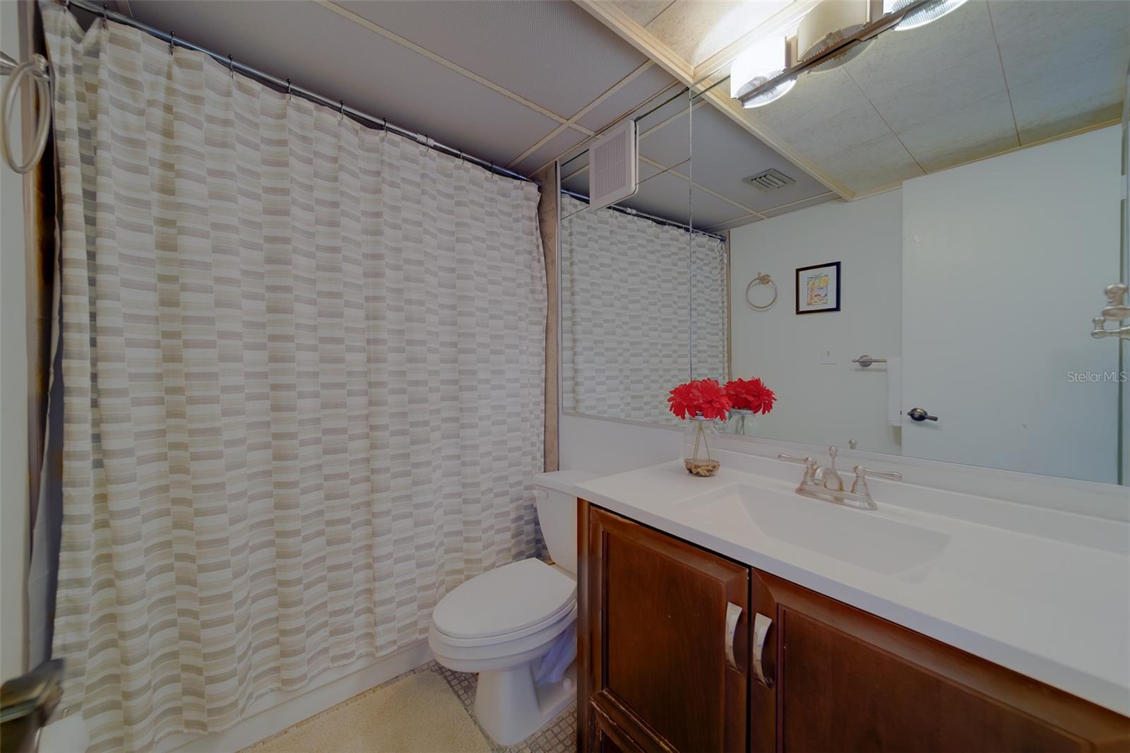 51 ISLAND WAY CONDO - Residential