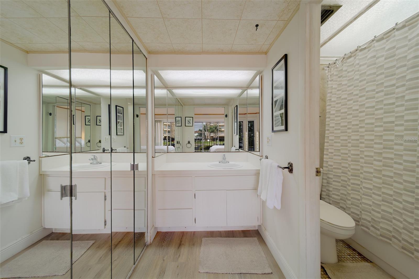 51 ISLAND WAY CONDO - Residential