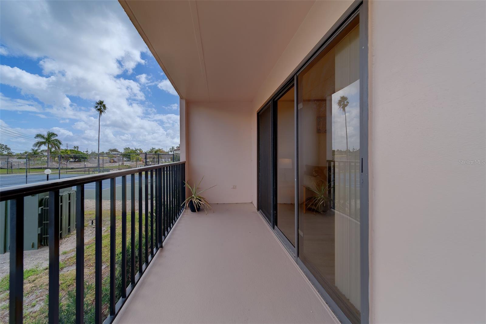 51 ISLAND WAY CONDO - Residential