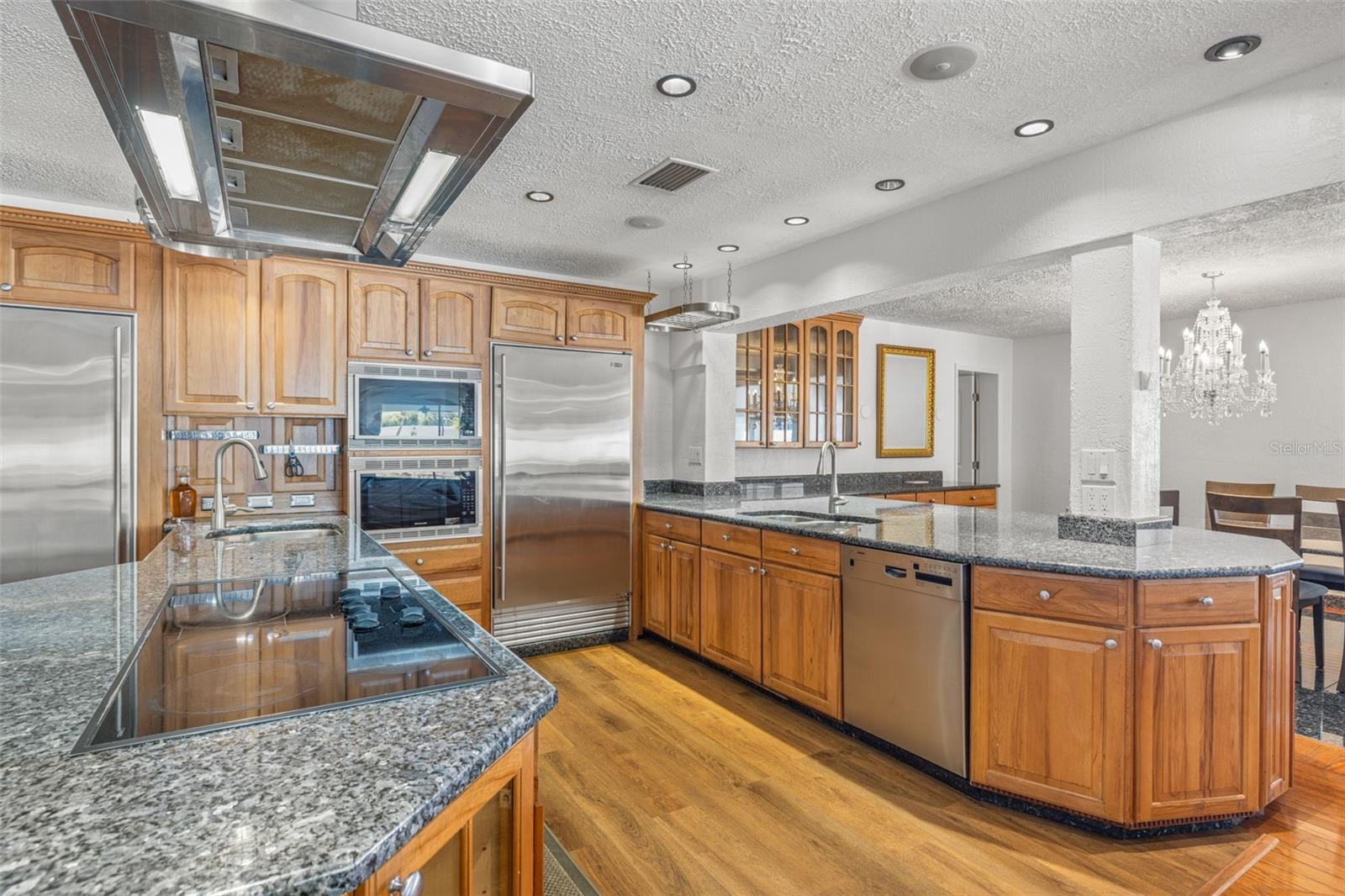 TIERRA VERDE - Residential