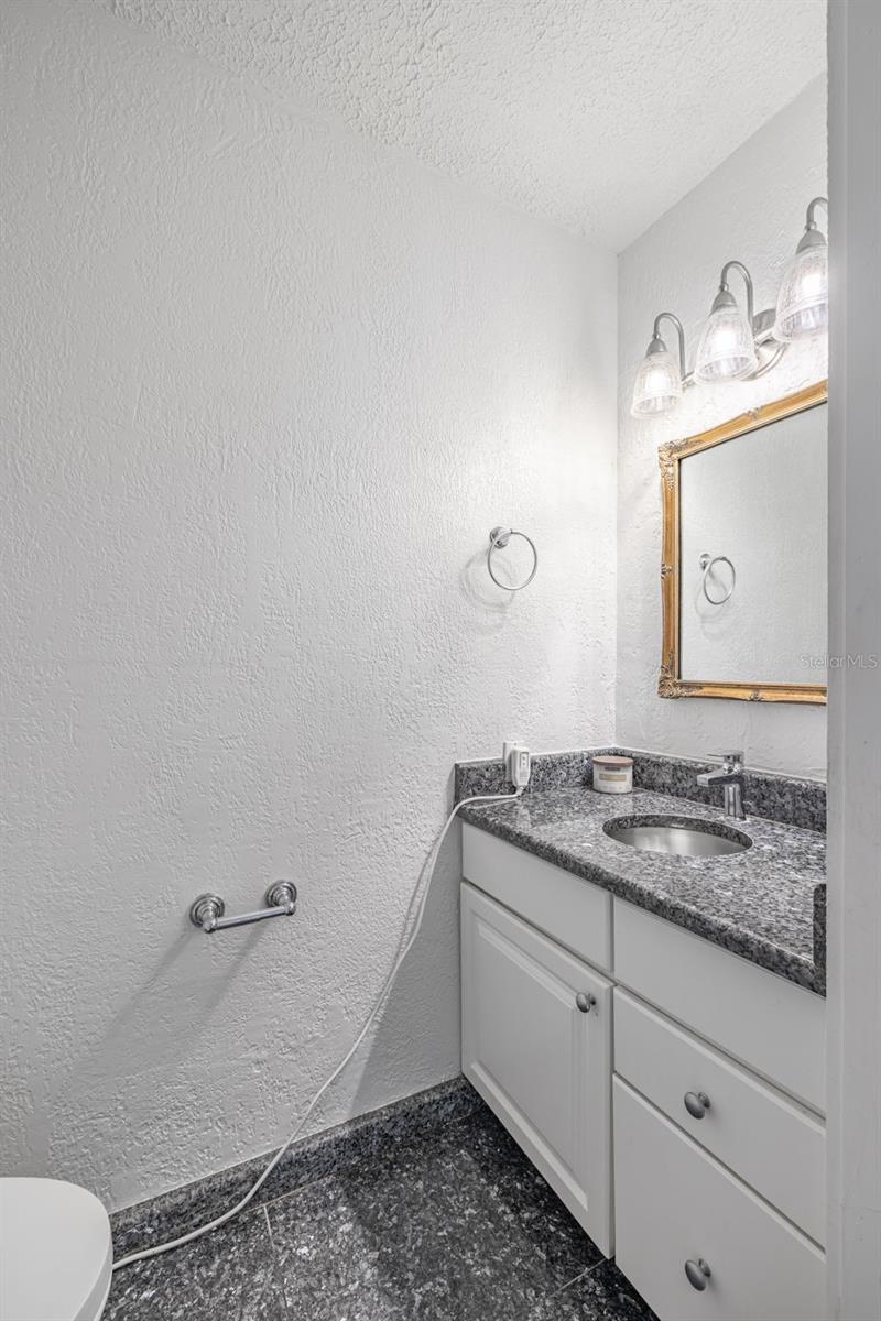 TIERRA VERDE - Residential