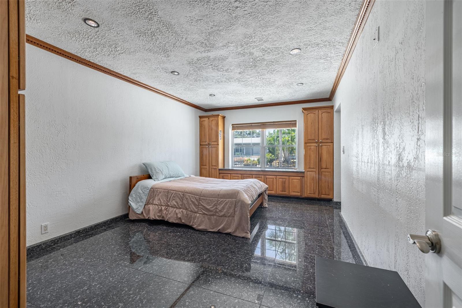 TIERRA VERDE - Residential