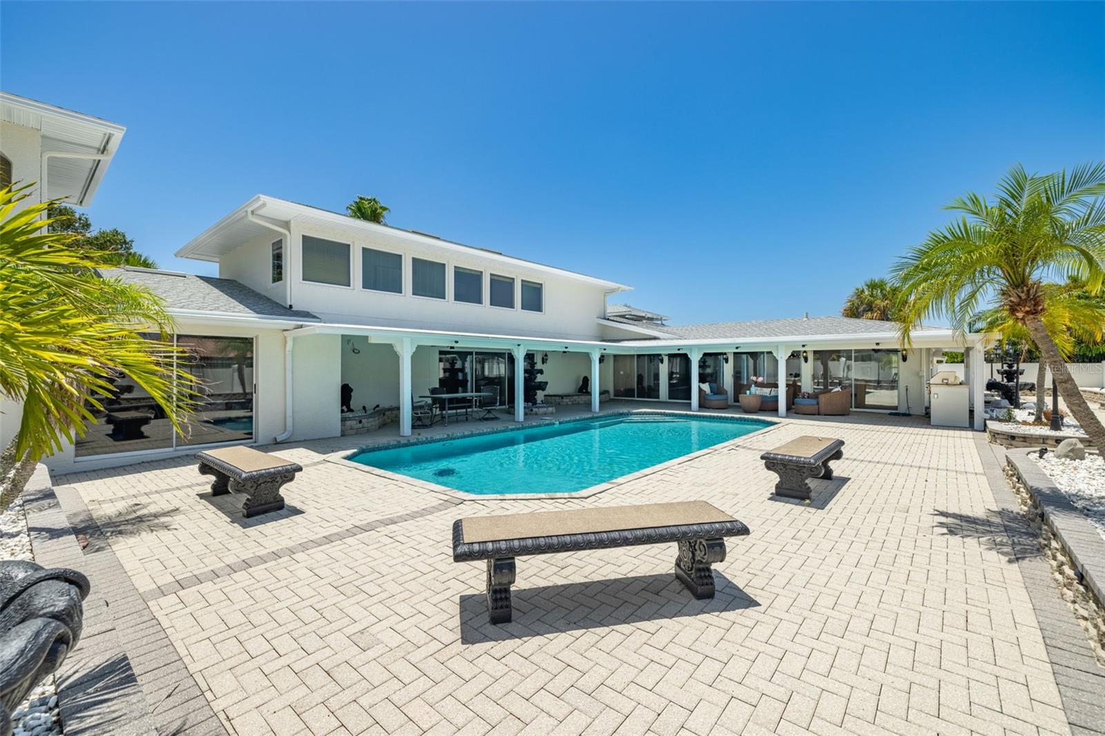 291 2ND STREET W
