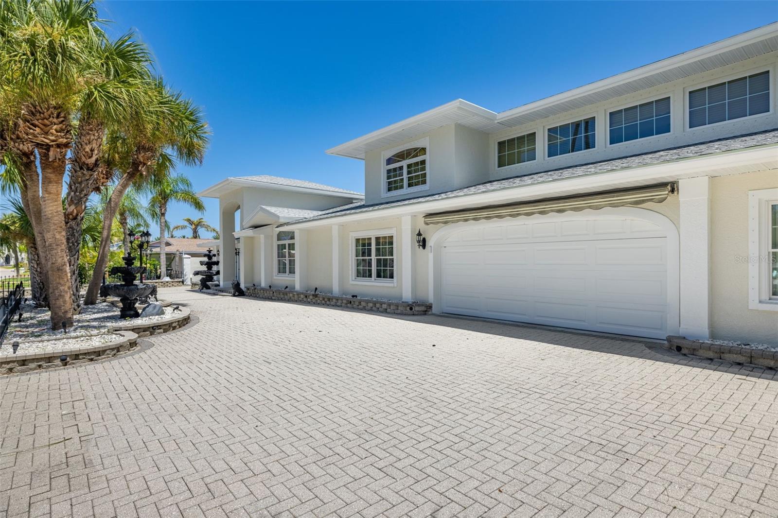 TIERRA VERDE - Residential