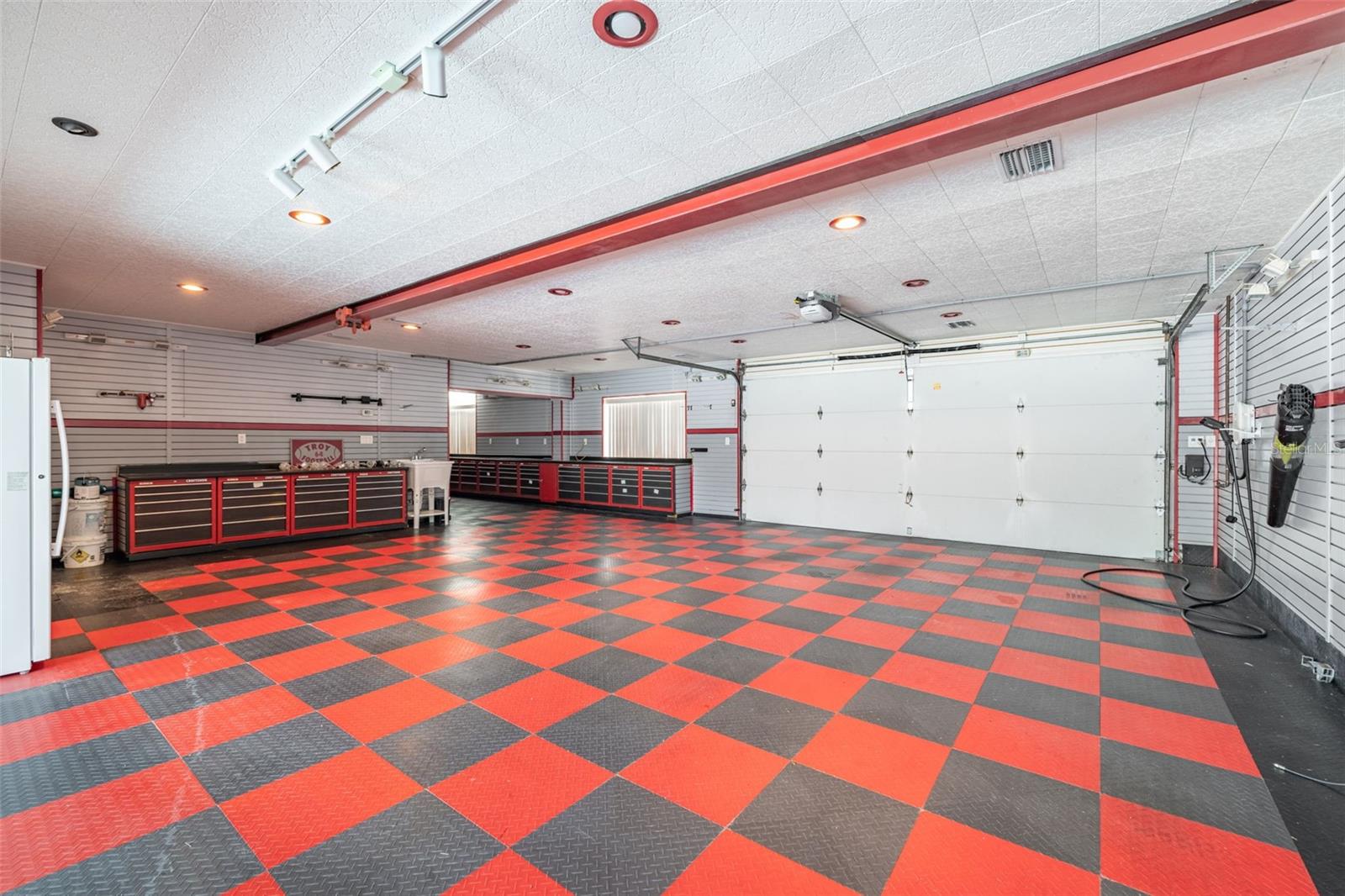 TIERRA VERDE - Residential