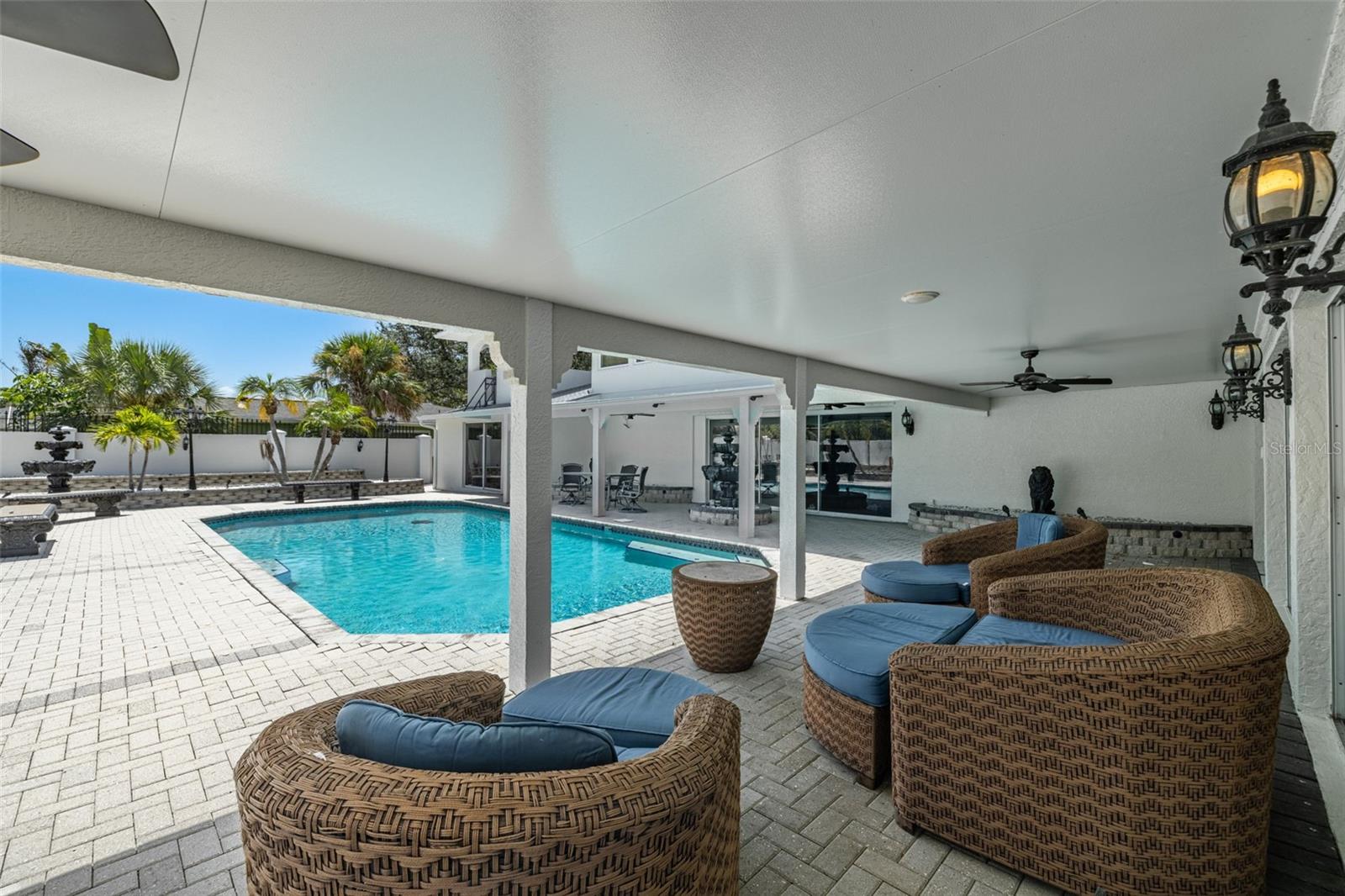 TIERRA VERDE - Residential