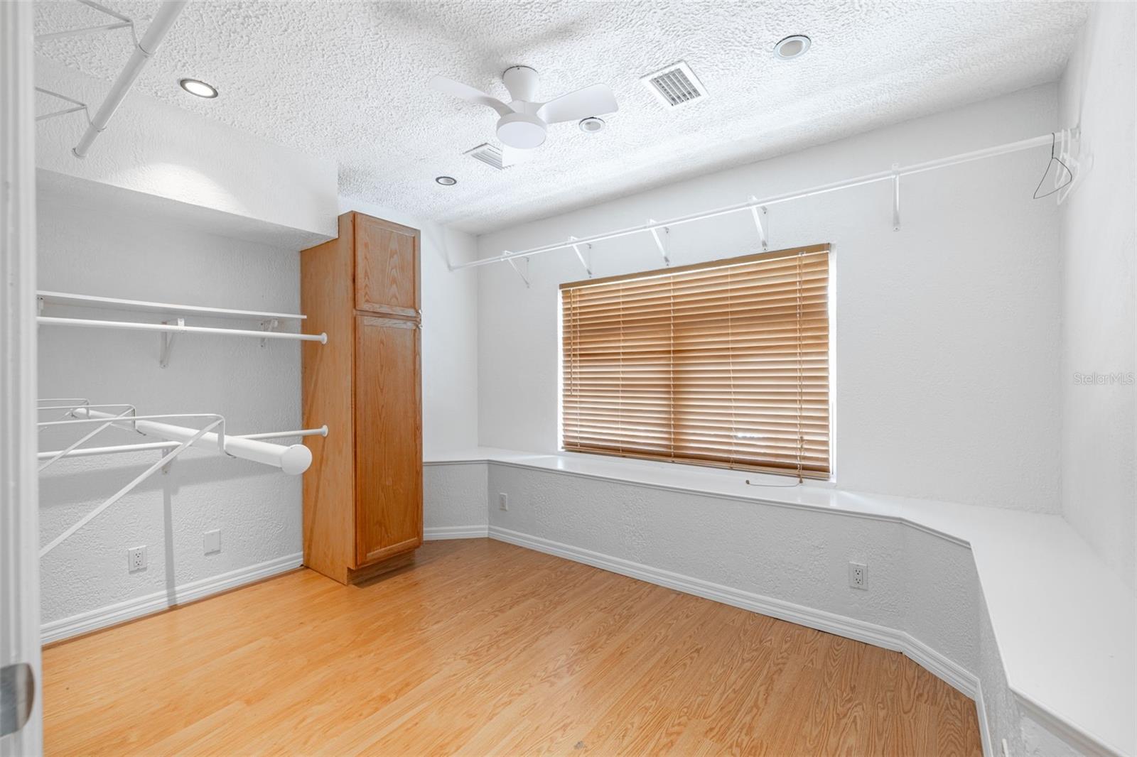 TIERRA VERDE - Residential