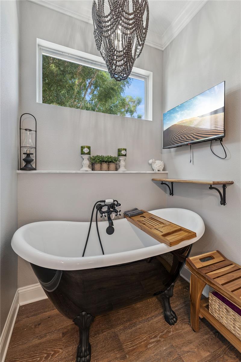 WEIS SUB - Residential