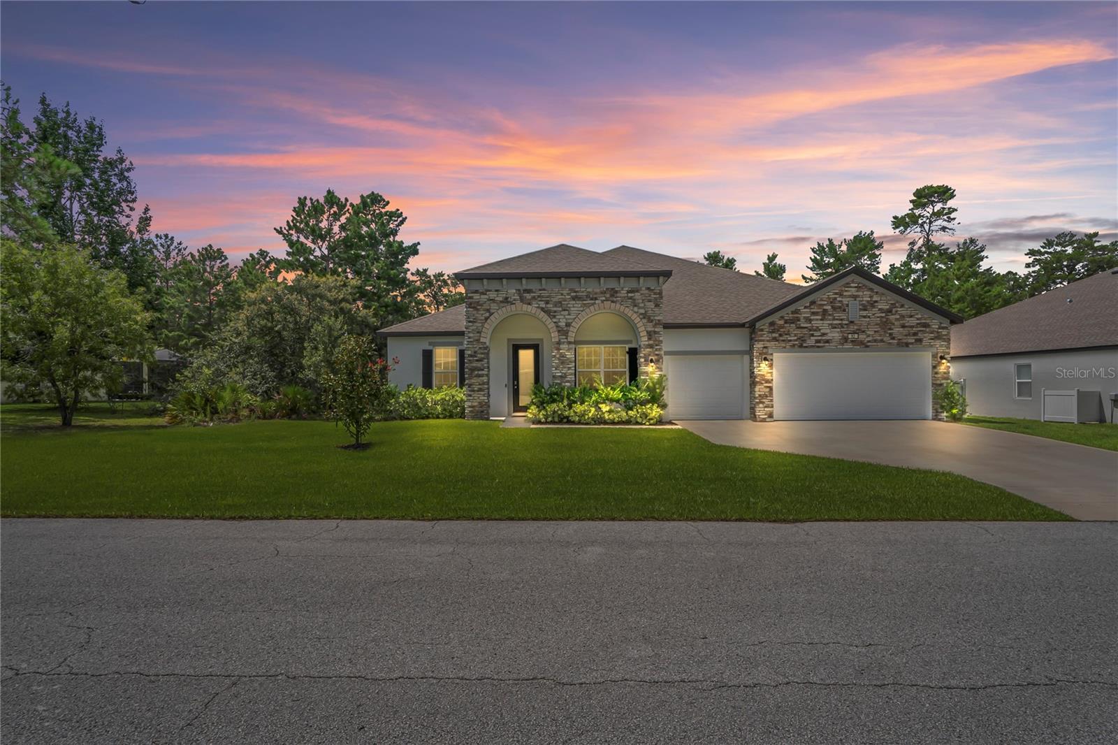 Pristine, beautiful newer 2023yr built 4/3/3 3028 sq ft home, Perfectly maintained , Home has over 80k in builder upgrades, see list attached. Stone Accented front elevation, Why wait for the builder. Come and see today. Home opens up to a grand open great room and formal dining with a huge kitchen, gourmet appliances, tiled backsplash, pendant lighting over the large island and coffer ceilings. Living room opens to the screened-in 18x14 covered patio. From the kitchen right hallway you have a guest room with full bath. On the left of the kitchen the hallway leads to the Master suite , Large laundry room with cabinets and storage and remaining bedrooms. Plenty of room for all . Great Community, located for easy commuting to anywhere 598 highway will take you. Homosassa offers great outdoor living with only minutes to fishing, kayaking, biking, parks and restaurants. Sugarmill woods community offers Golfing, RV parking, community pool. Come live the Florida lifestyle in this great almost new home. Call today to set your appointment. You will love what you see!!.
Close