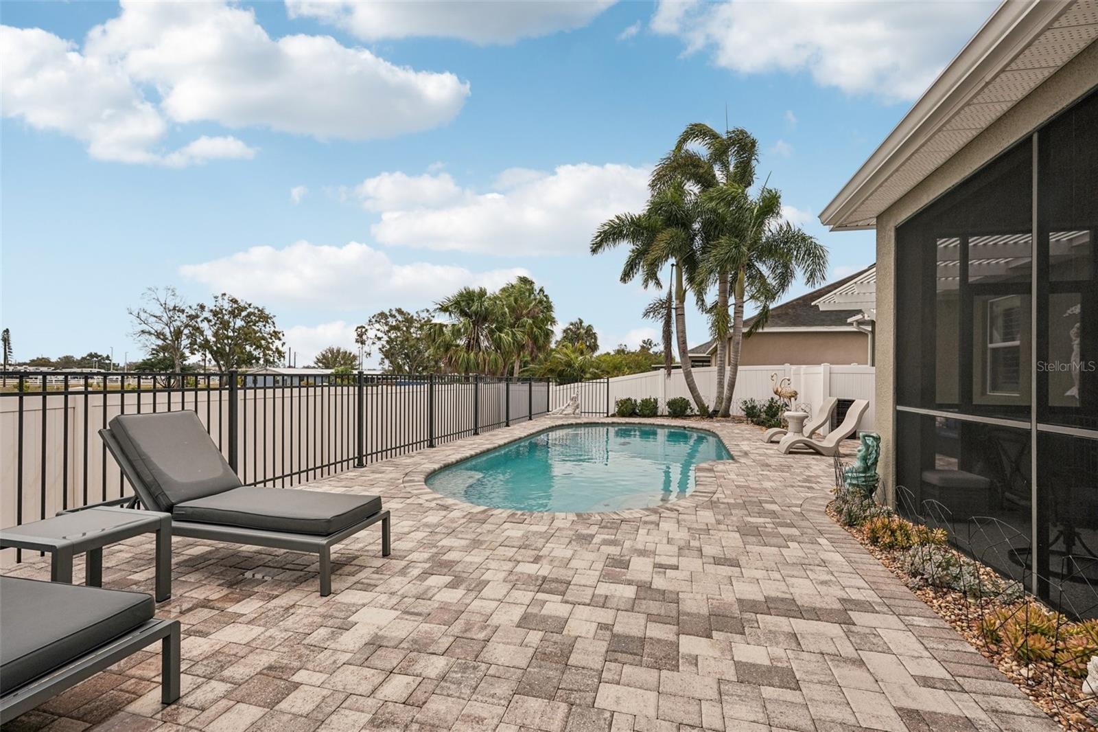 BAHIA LAKES PH 4 - Residential