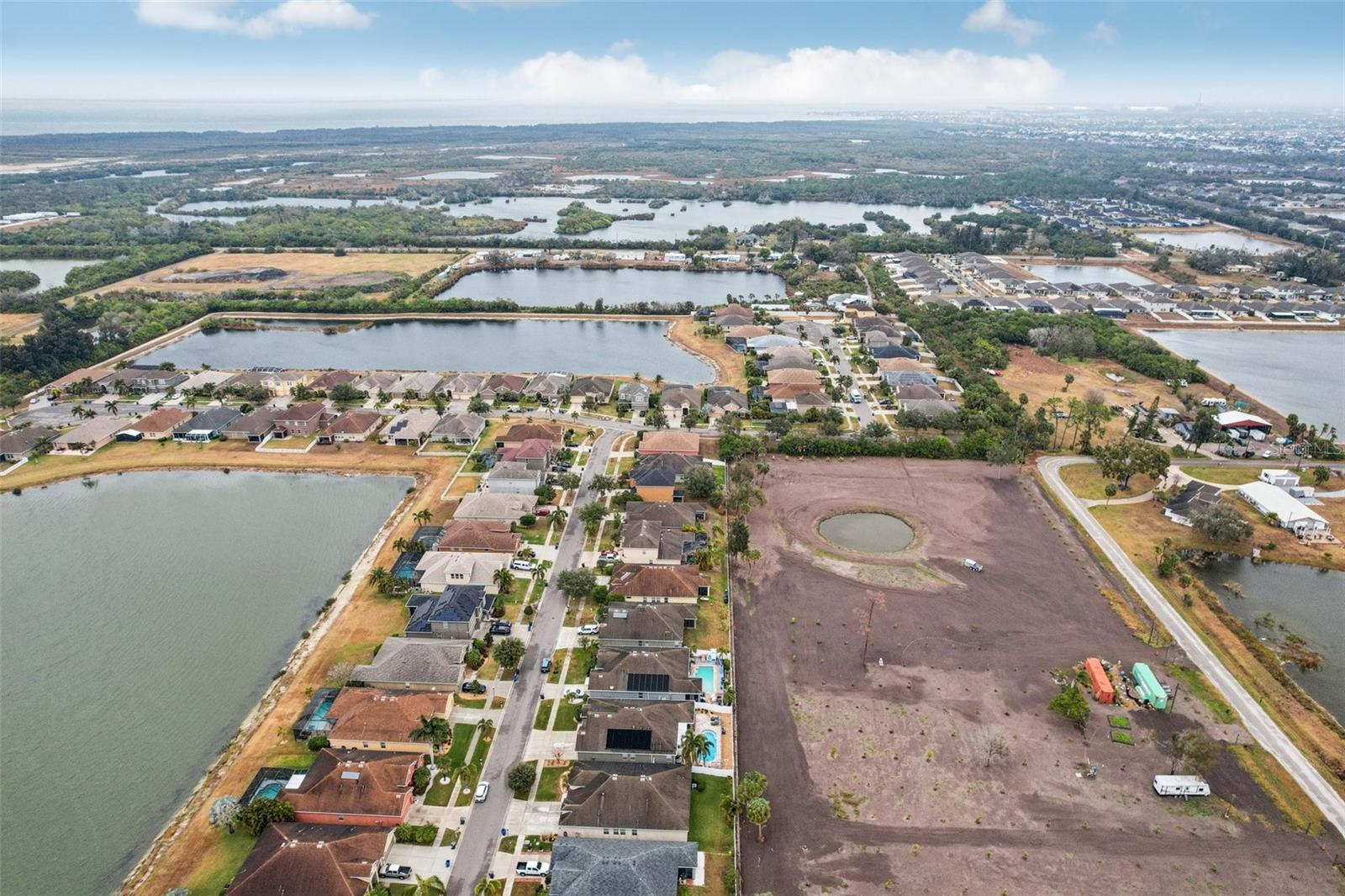 BAHIA LAKES PH 4 - Residential