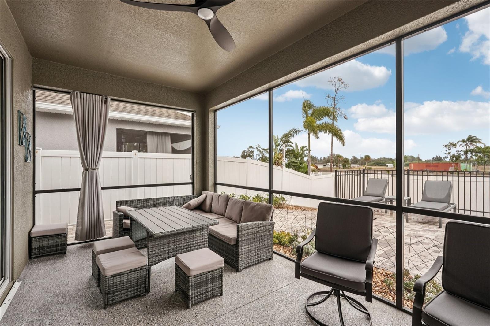 BAHIA LAKES PH 4 - Residential