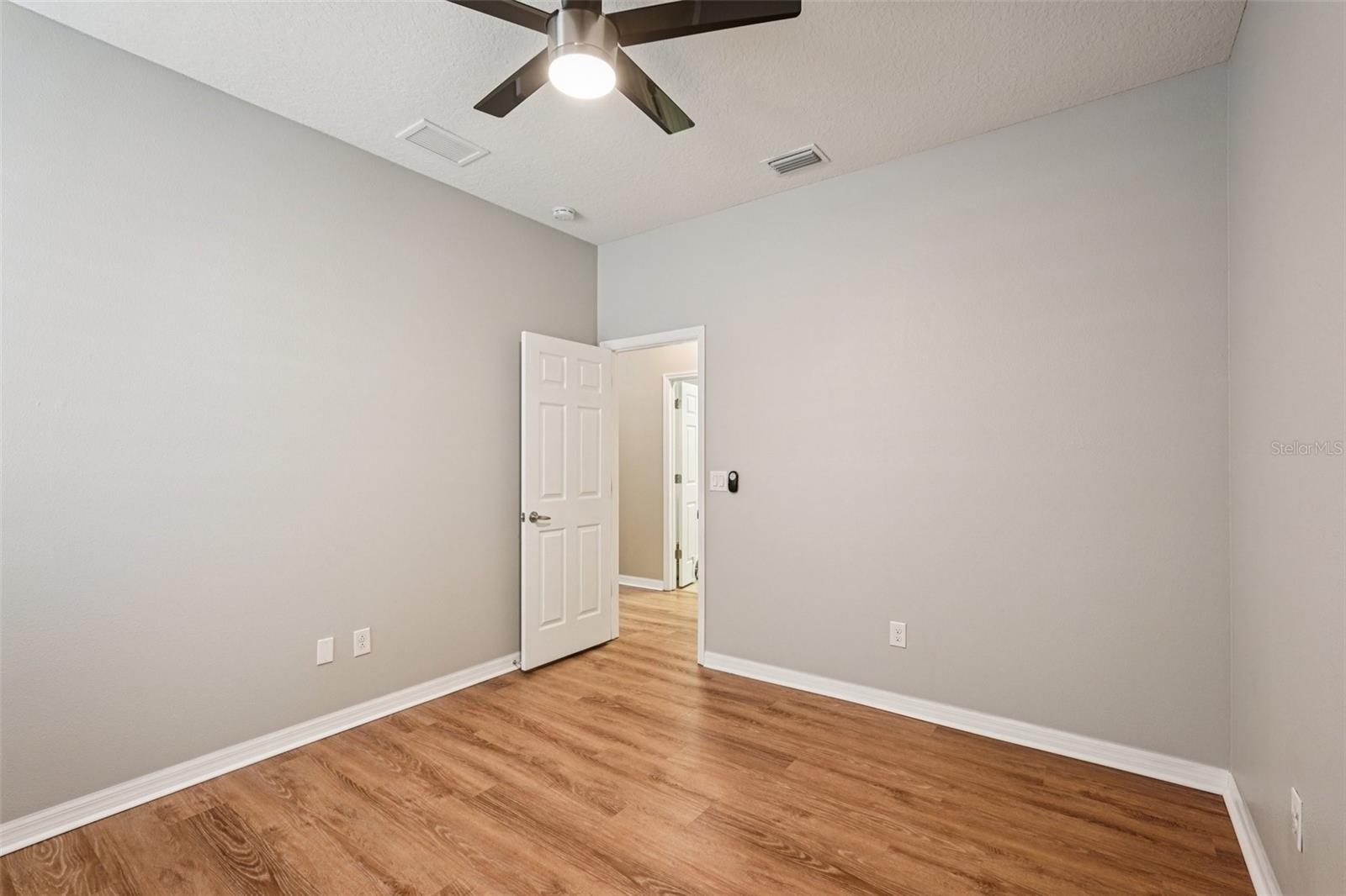 BAHIA LAKES PH 4 - Residential