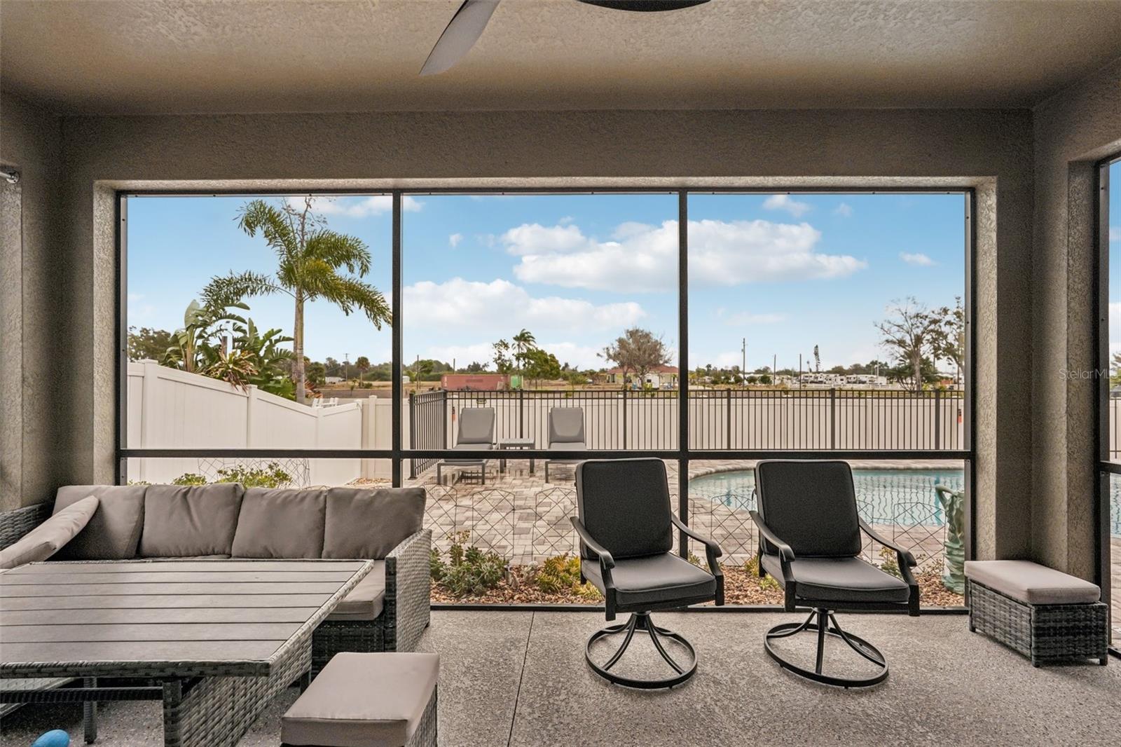 BAHIA LAKES PH 4 - Residential