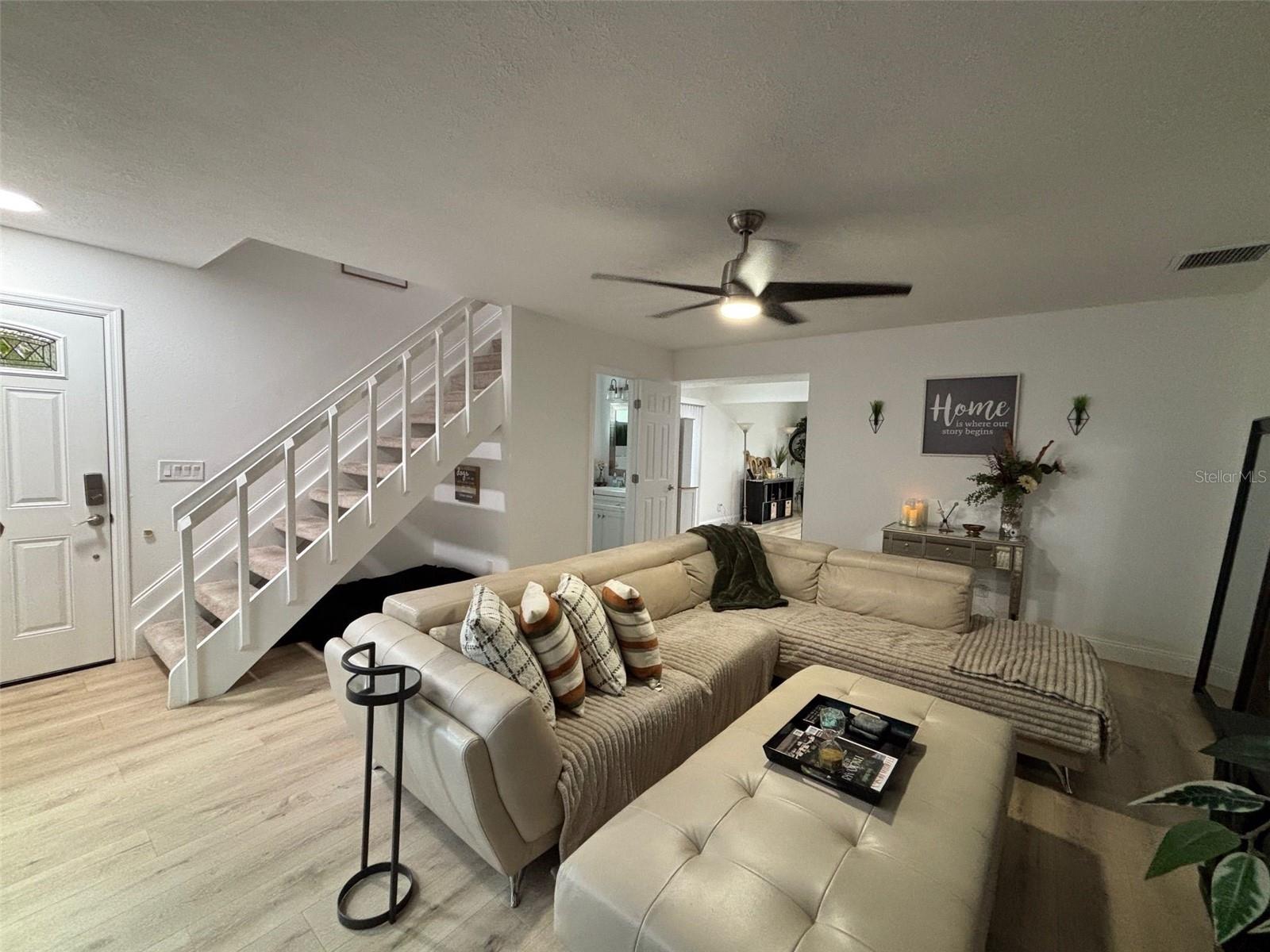 16077 DAWNVIEW DRIVE