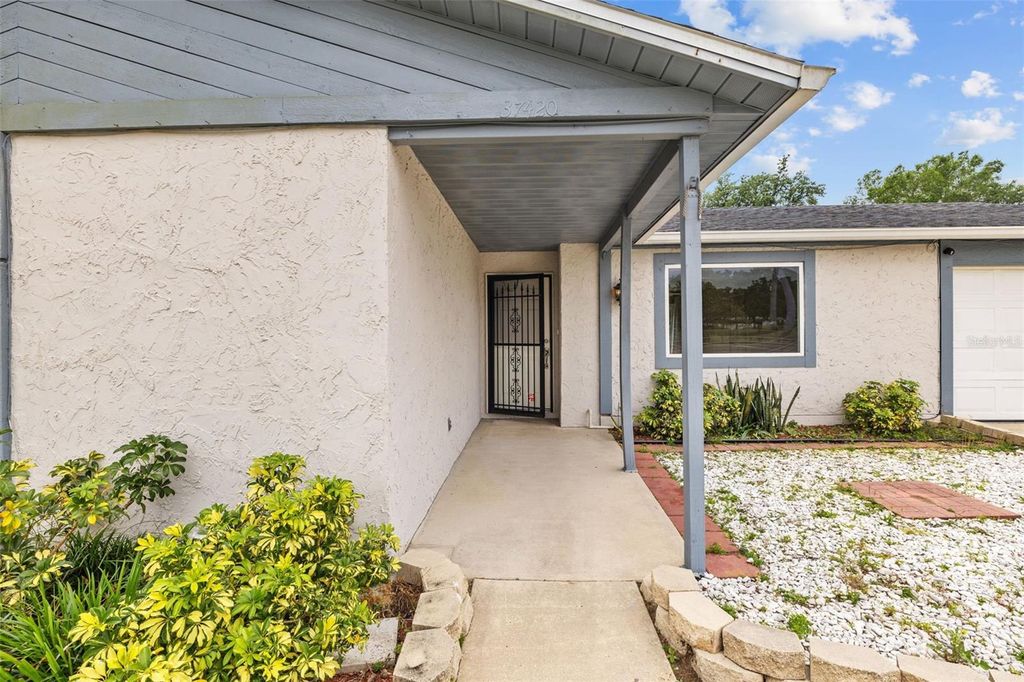 Photo of 37420 Clinton Avenue, Dade City, FL 33525 (MLS # TB8371893)