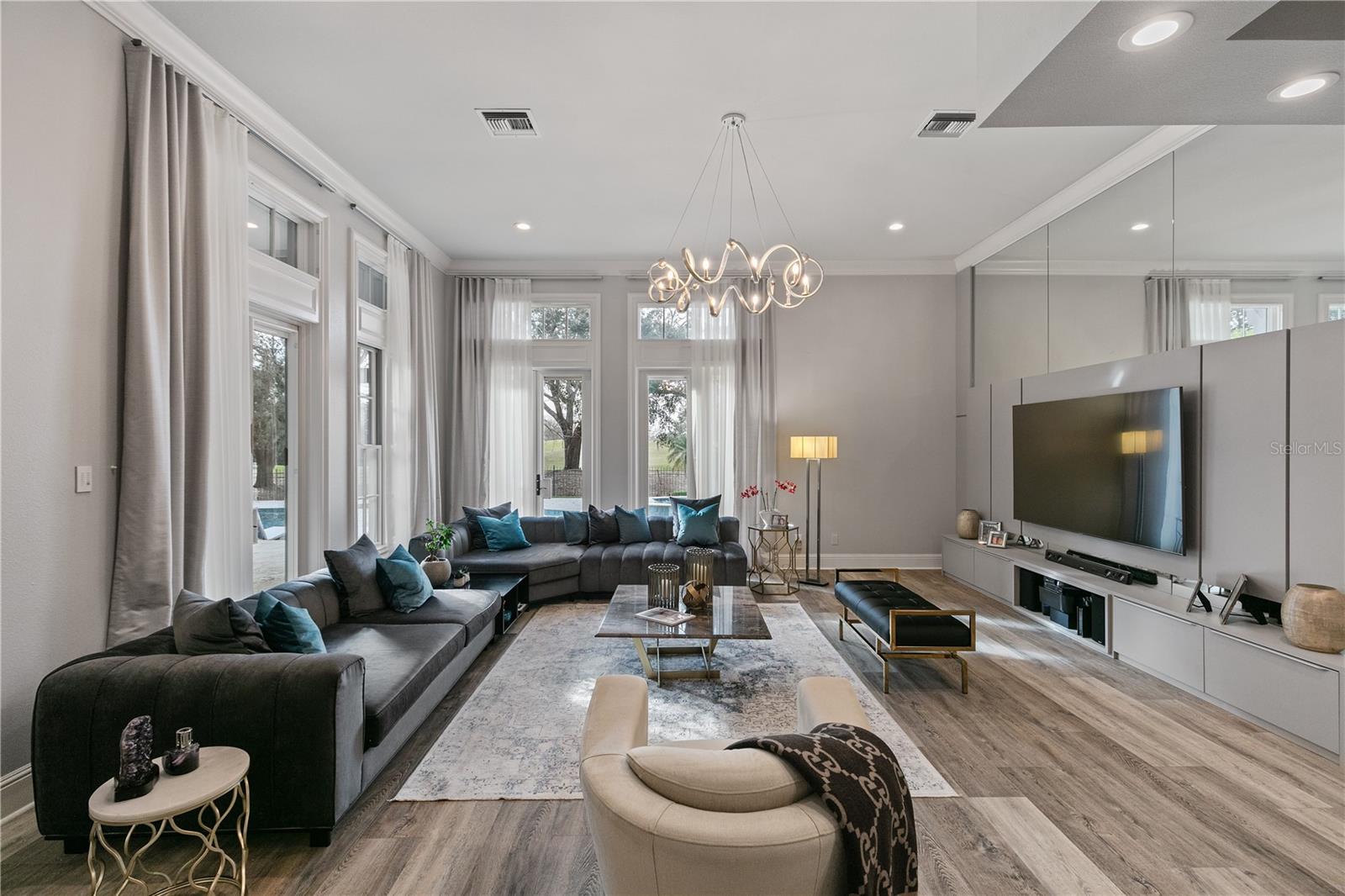 ISLEWORTH - Residential