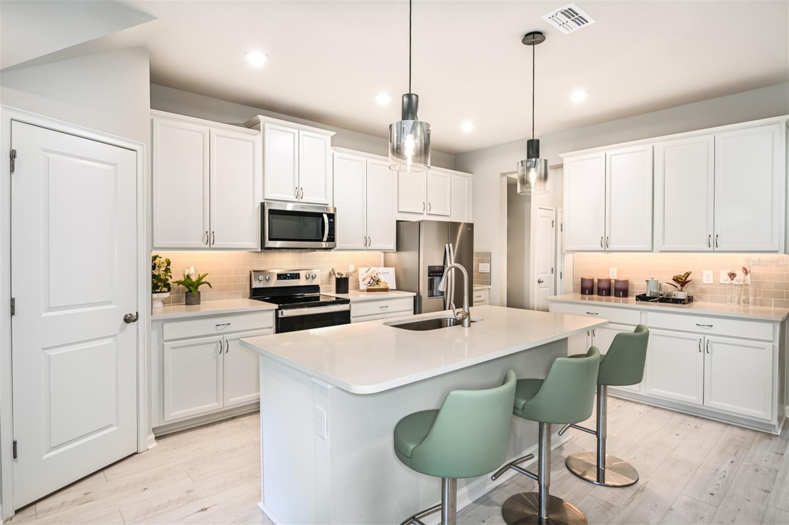 1128 CREEK VALLEY COURT
