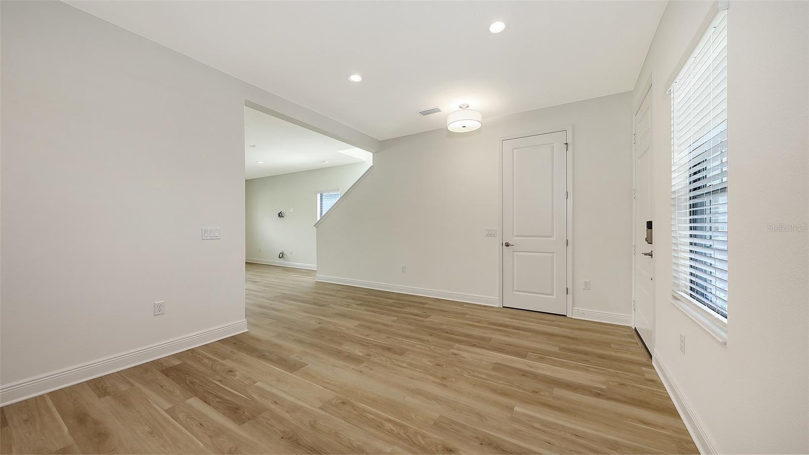 2158 BAMBOO PALM COVE