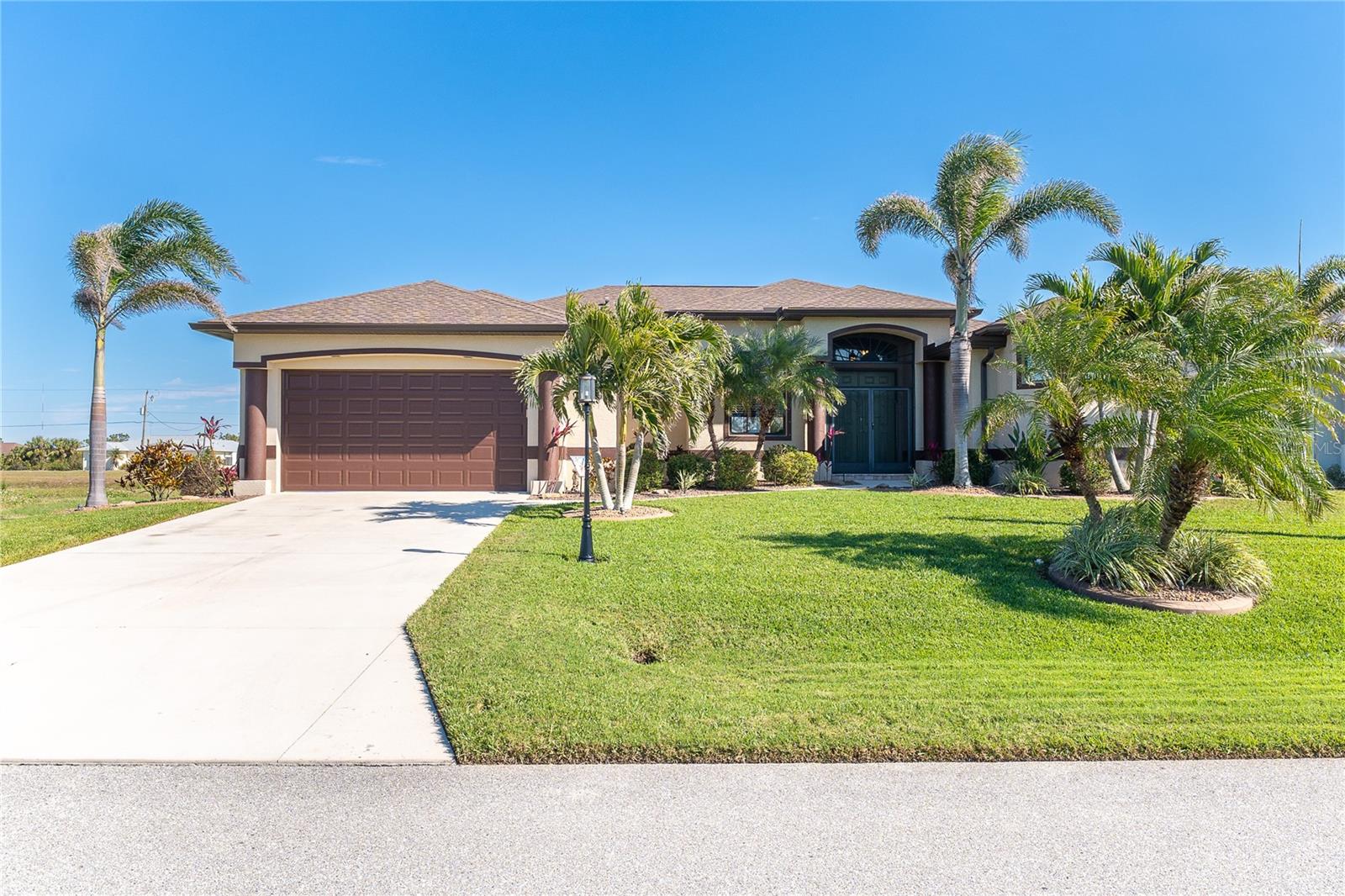 214 W PINE VALLEY LANE