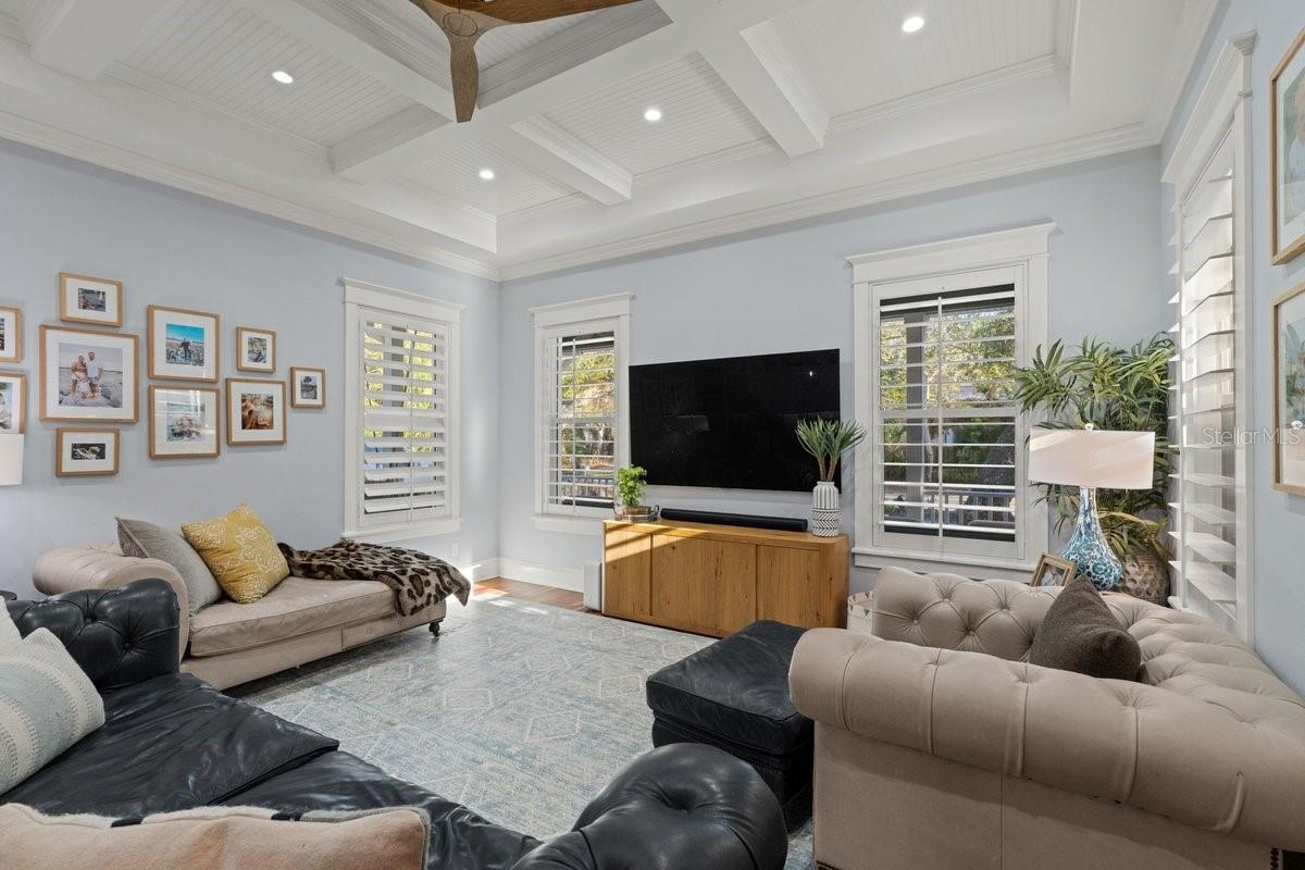 N HASTYS PONCE PARK - Residential