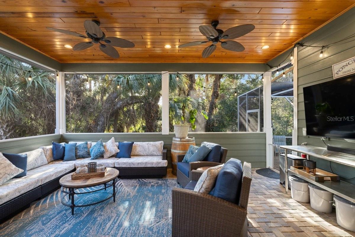 N HASTYS PONCE PARK - Residential