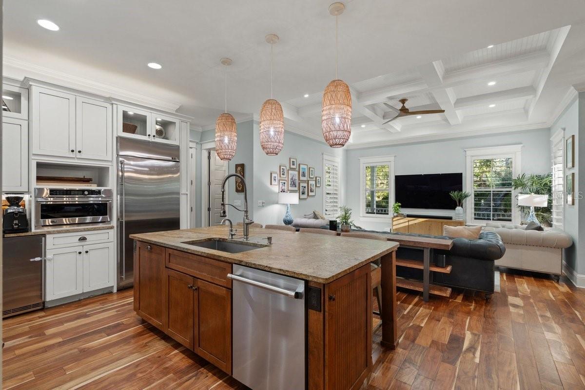 N HASTYS PONCE PARK - Residential