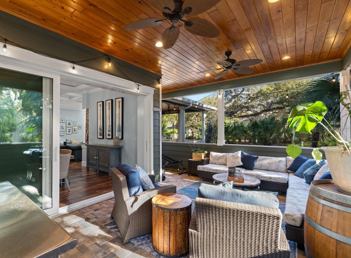 N HASTYS PONCE PARK - Residential