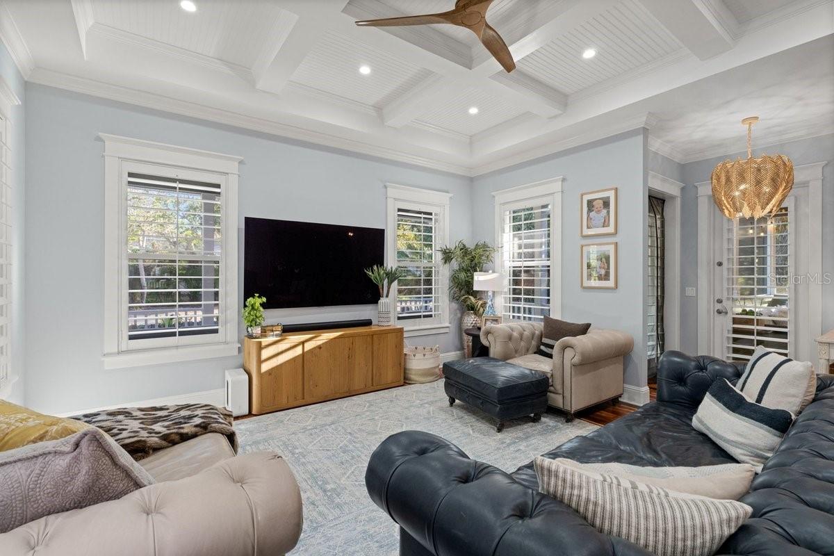 N HASTYS PONCE PARK - Residential