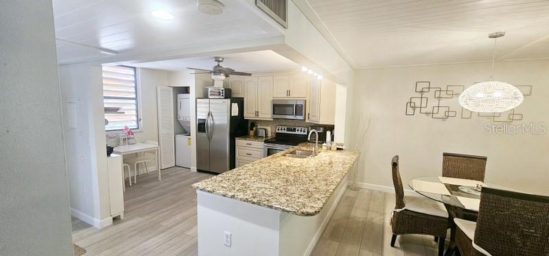 WILDEWOOD SPGS II-B - Residential Lease