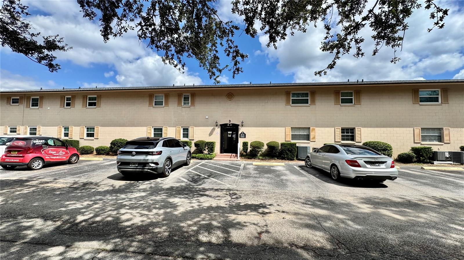 TAVARES LAKEVIEW CONDO - Residential