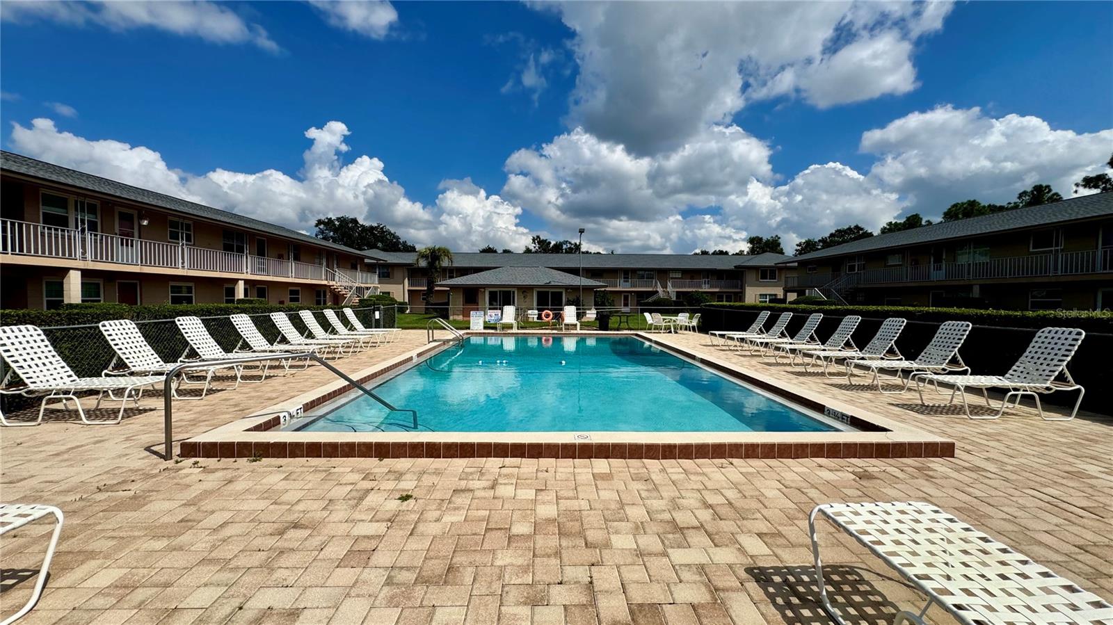 TAVARES LAKEVIEW CONDO - Residential