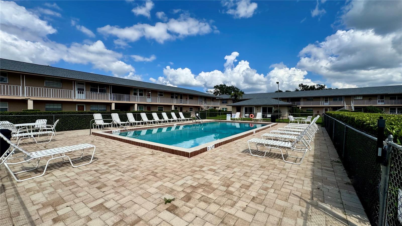 TAVARES LAKEVIEW CONDO - Residential