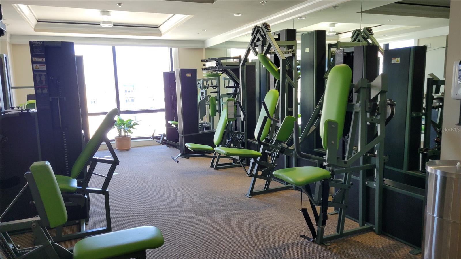 PLAZA AT 05 POINTS RESIDENCES - Residential Lease